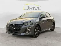 Usata Peugeot 208 Allure 101 CV (74 kW) 2024 Grigio Utilitaria