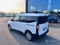 Usata Ford Tourneo Courier Titanium 125 CV (91 kW) 2024 Bianco Monovolume