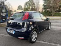 Usata Fiat Punto Lounge 77 CV (56 kW) 2015 Blu/azzurro Berlina