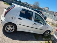 Usata Fiat Punto 69 CV (50 kW) 2005 Utilitaria