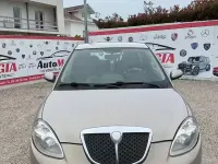 Usado Lancia Ypsilon 75 HP (55 kW) 2007 Castanho Citadino