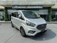 Usata Ford Tourneo Titanium 150 CV (110 kW) 2023 Grigio Monovolume
