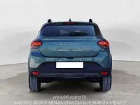 Usata Dacia Sandero Extreme 101 CV (74 kW) 2025 Verde Berlina