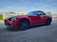 Usata Abarth 124 Spider 170 CV (125 kW) 2017 Rosso e nero Cabrio