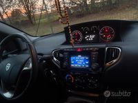 Usata Lancia Ypsilon 80 CV (58 kW) 2019 Nero Utilitaria