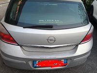 Usata Opel Astra 101 CV (74 kW) 2005 Grigio Berlina