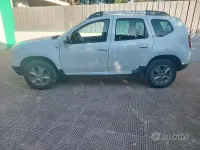 Usata Dacia Duster 110 CV (80 kW) 2015 Bianco SUV