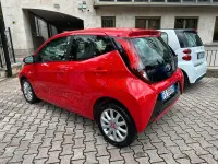 Usata Toyota Aygo Connect Style 72 CV (52 kW) 2019 Rosso Utilitaria