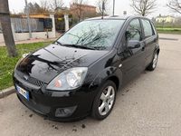 Usata Ford Fiesta Titanium 67 CV (49 kW) 2007 Nero Utilitaria