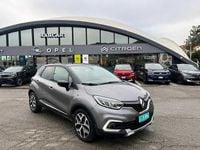 Usata Renault Captur 110 CV (80 kW) 2018 Grigio SUV