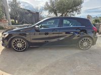 Usata Mercedes A180 Premium 109 CV (80 kW) 2017 Nero Utilitaria