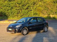 Usata Renault Clio II Luxe 75 CV (55 kW) 2009 Nero Berlina