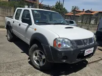 Usata Nissan Navara XE 174 CV (127 kW) 2006 Bianco Pick-up