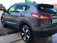 Usata Nissan Qashqai Tekna 110 CV (80 kW) 2015 Grigio SUV