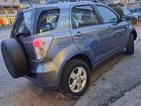 Usata Daihatsu Terios 105 CV (77 kW) 2010 Gray SUV