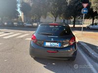 Usata Peugeot 208 Access 68 CV (50 kW) 2019 Blu/azzurro Utilitaria