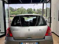 Usata Suzuki Swift GLX 92 CV (67 kW) 2005 Grigio Utilitaria
