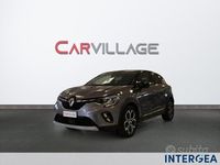 Usata Renault Captur Techno 93 CV (68 kW) 2023 Grigio SUV