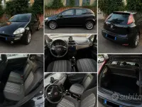 Usata Fiat Grande Punto 77 CV (56 kW) 2011 Nero Utilitaria