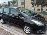 Usata Peugeot 5008 115 CV (84 kW) 2015 Nero Monovolume