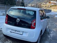 Usata VW up! Move 60 CV (44 kW) 2016 Bianco Utilitaria