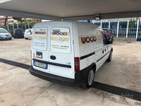 Usata Opel Combo Club 97 CV (71 kW) 2008 Bianco Monovolume