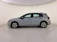 Usata VW Golf VIII Style 150 CV (110 kW) 2025 Dolomite silver metallizzato Berlina