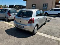 Usata Toyota Yaris 69 CV (50 kW) 2008 Grigio Berlina