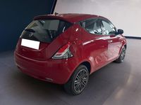Usata Lancia Ypsilon Gold 70 CV (51 kW) 2021 Rosso Utilitaria