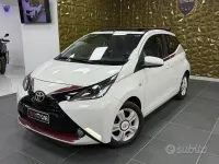 Usata Toyota Aygo X-wave 69 CV (50 kW) 2017 Bianco Utilitaria