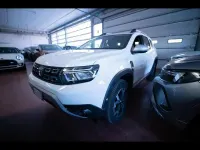 Usata Dacia Duster Prestige 150 CV (110 kW) 2022 Grigio chiaro SUV