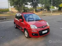 Usata Fiat Panda Lounge 69 CV (50 kW) 2017 Rosso Utilitaria
