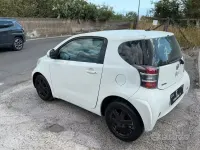 Usata Toyota iQ 68 CV (50 kW) 2009 Bianco Utilitaria