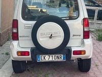 Usata Suzuki Jimny 86 CV (63 kW) 2011 Bianco SUV