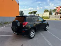 Begagnad Toyota RAV4 Luxury 177 HK (130 kW) 2007 SUV