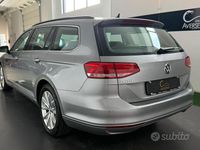 Usata VW Passat Executive 150 CV (110 kW) 2019 Grigio Station wagon