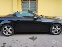 Usata Mercedes SLK350 272 CV (200 kW) 2004 Nero Cabrio