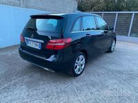 Usata Mercedes B180 136 CV (100 kW) 2018 Nero Monovolume