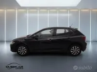 Usata VW Polo Life 95 CV (69 kW) 2023 Nero Utilitaria
