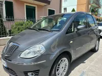 Usata Lancia Musa 95 CV (69 kW) 2009 Bluazzurro Monovolume