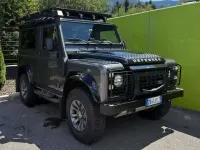 Usata Land Rover Defender Adventure 122 CV (89 kW) 2015 Corris grey metallic Station wagon