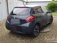 Usata Peugeot 208 Signature Sky 83 CV (61 kW) 2019 Grigio Utilitaria