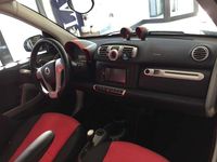Usata Smart ForTwo Cabrio Pulse 84 CV (61 kW) 2012 Bianca capote rossa Cabrio