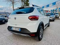 Usata Dacia Sandero Stepway 101 CV (74 kW) 2021 Bianco Berlina