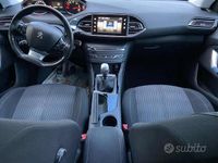 Usata Peugeot 308 Active 120 CV (88 kW) 2015 Grigio Station wagon