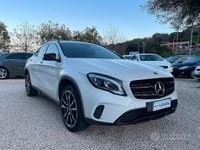 Usata Mercedes GLA180 108 CV (79 kW) 2018 Bianco SUV