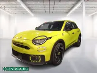 Nuova Abarth 600e Turismo 105 kW (143 CV) 2025 Verde pastello SUV