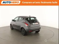 Usata Lancia Ypsilon Gold 69 CV (50 kW) 2021 Oro Utilitaria