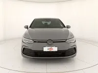 Usata VW Golf VIII R-line 150 CV (110 kW) 2023 Moonstone grey Berlina