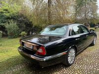 Usata Jaguar XJ8 258 CV (189 kW) 2003 Nero Berlina